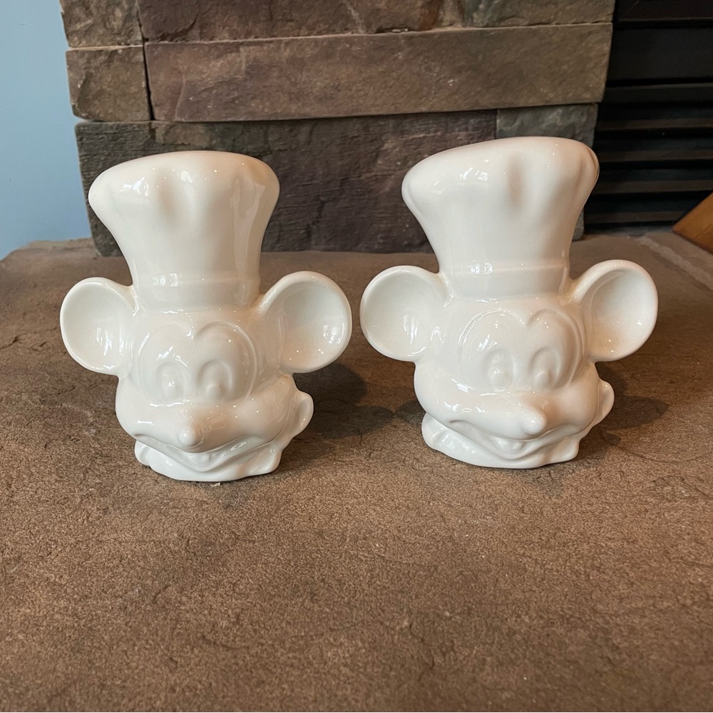 Disney White Chef Mickey Salt and Pepper Shakers